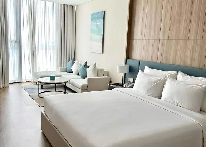 Oceanview Alacarte 5* Hạ Long