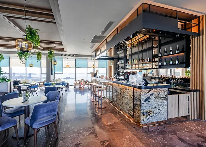 Oceanview Alacarte Khách sạn